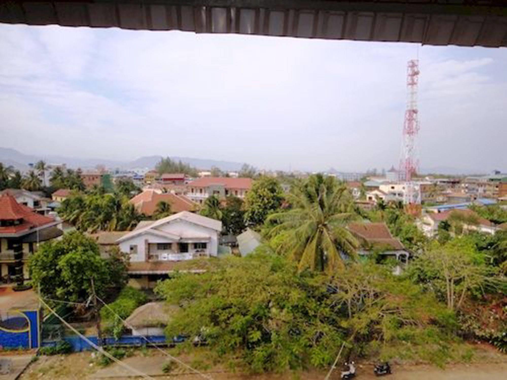 Nyny Hotel Kampot Exterior foto